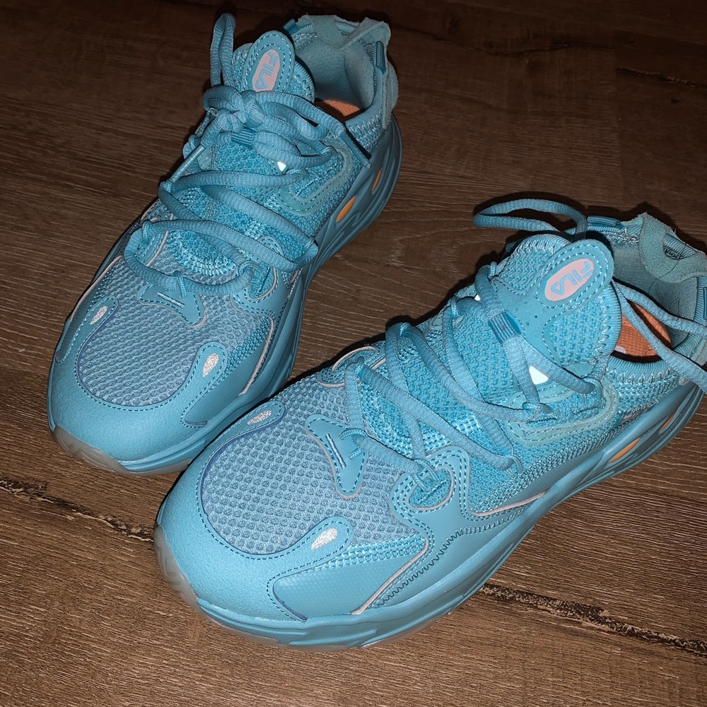 Women’s Filas sneakers